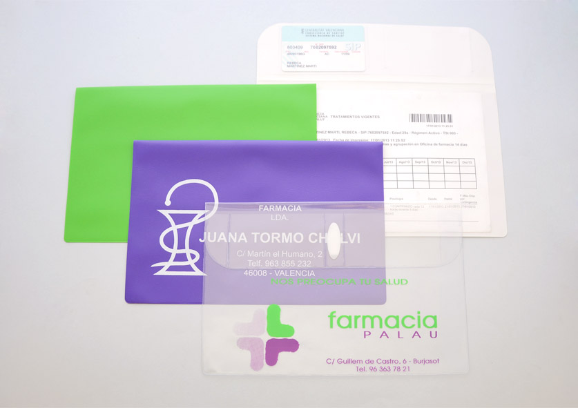 Funda receta con tarjetero y cierre velcro